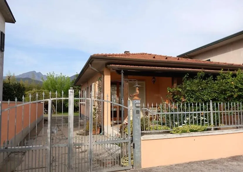 Ca Delmo Villa Massa  0*, Massa (Tuscany) Italien